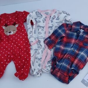 Carter's  baby girl pajamas size nb